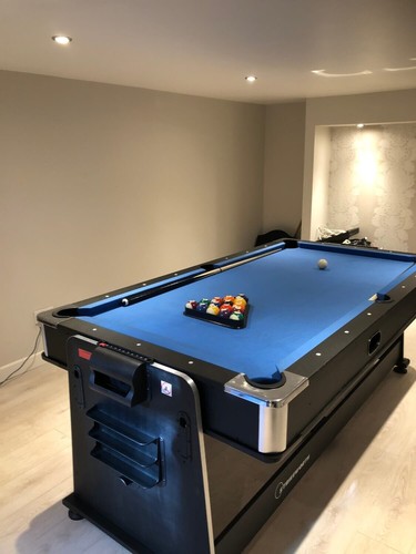 7ft pool table - in,